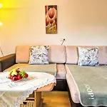 Lueg Ins Land By Interhome Appartement *